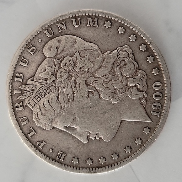 1900 Morgan Silver Dollar - Picture 1 of 2